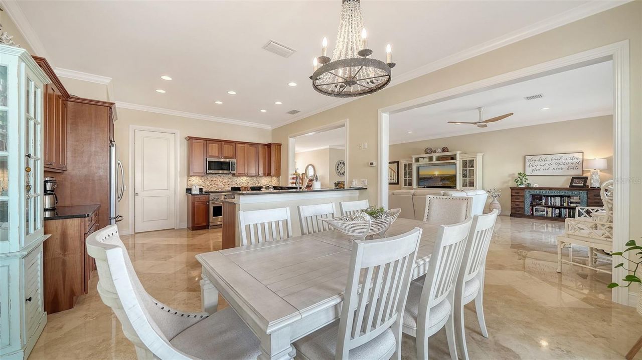 605 N Point Drive, Holmes Beach, FL 34217 Photo