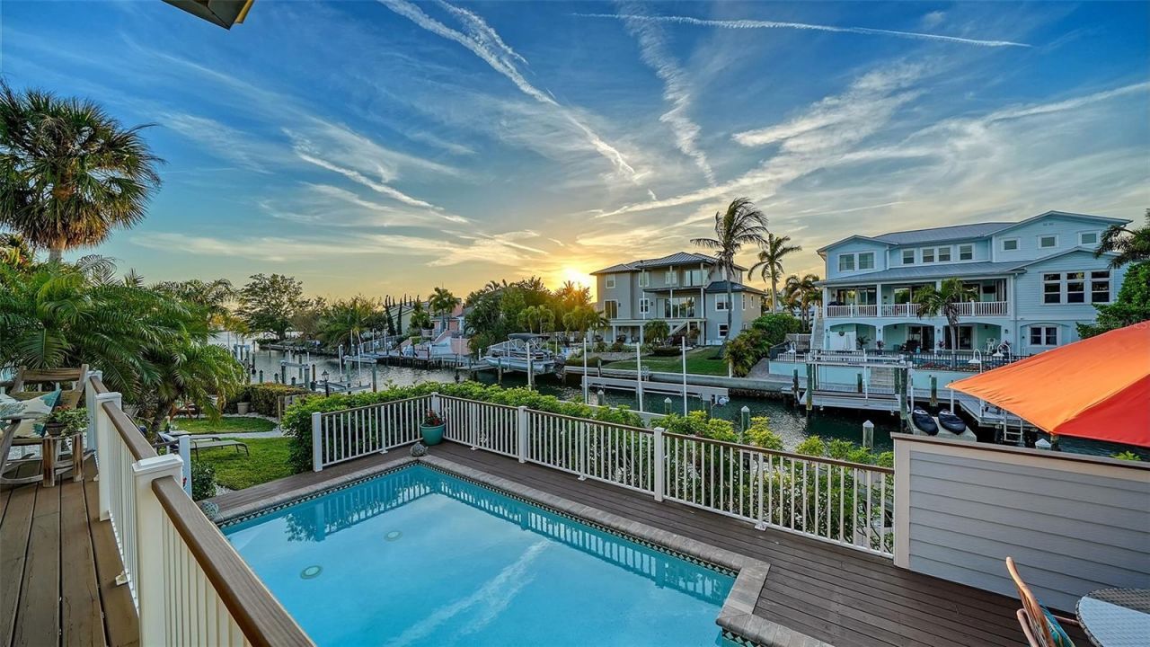 605 N Point Drive, Holmes Beach, FL 34217 Photo