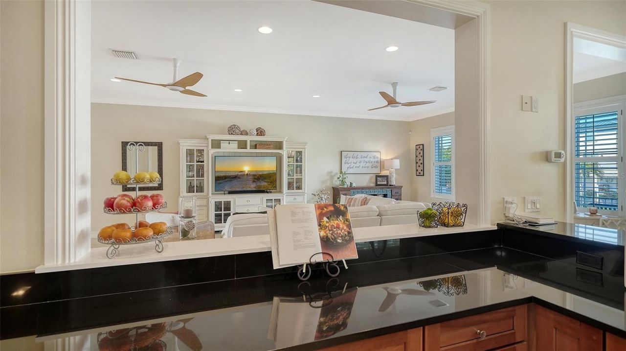 605 N Point Drive, Holmes Beach, FL 34217 Photo