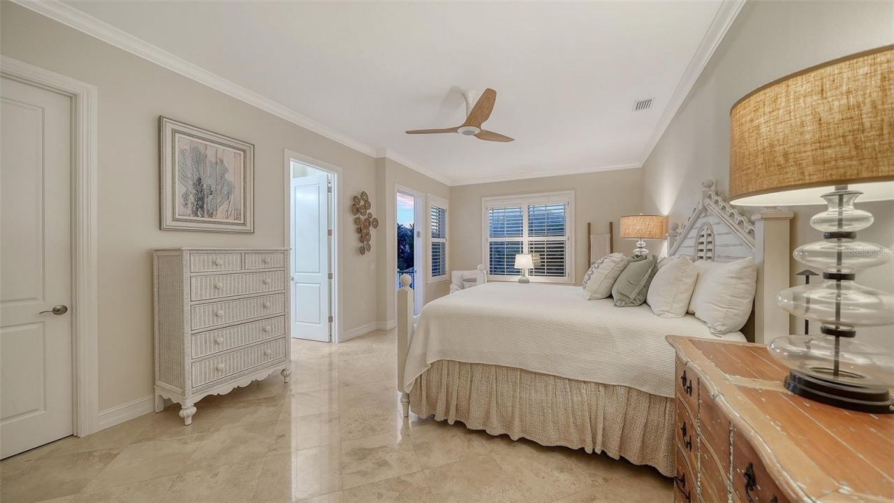 605 N Point Drive, Holmes Beach, FL 34217 Photo