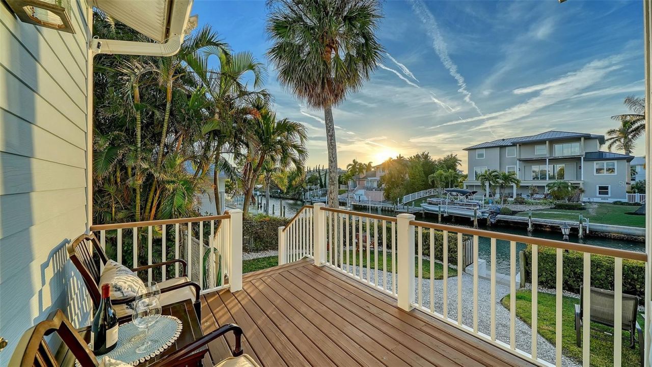 605 N Point Drive, Holmes Beach, FL 34217 Photo