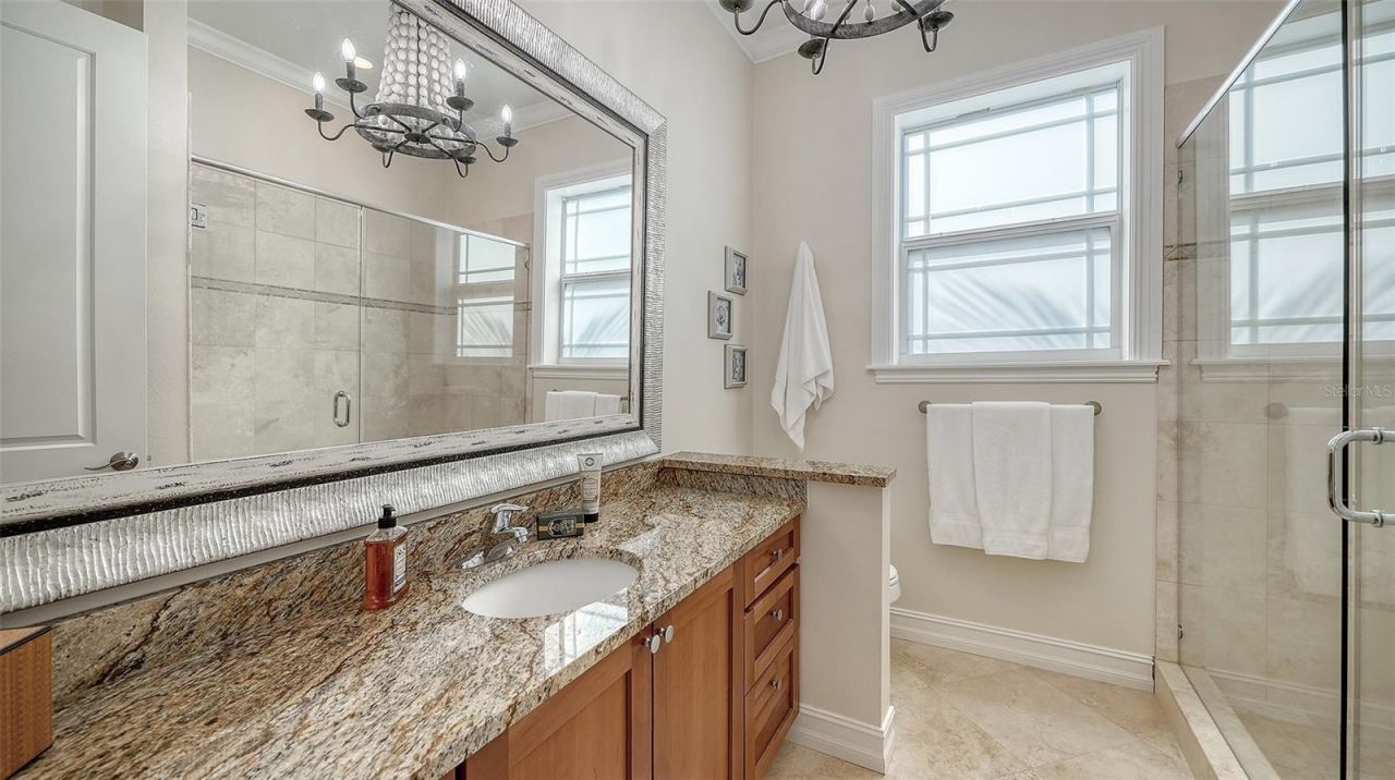 605 N Point Drive, Holmes Beach, FL 34217 Photo