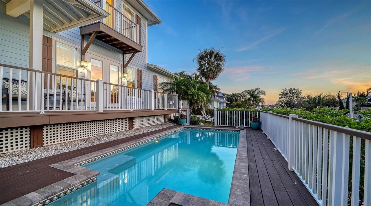 605 N Point Drive, Holmes Beach, FL 34217 Photo