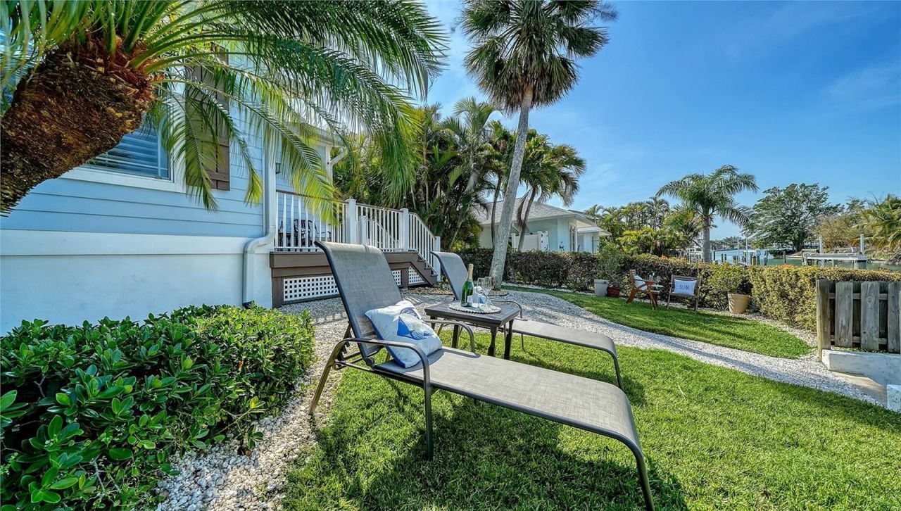 605 N Point Drive, Holmes Beach, FL 34217 Photo