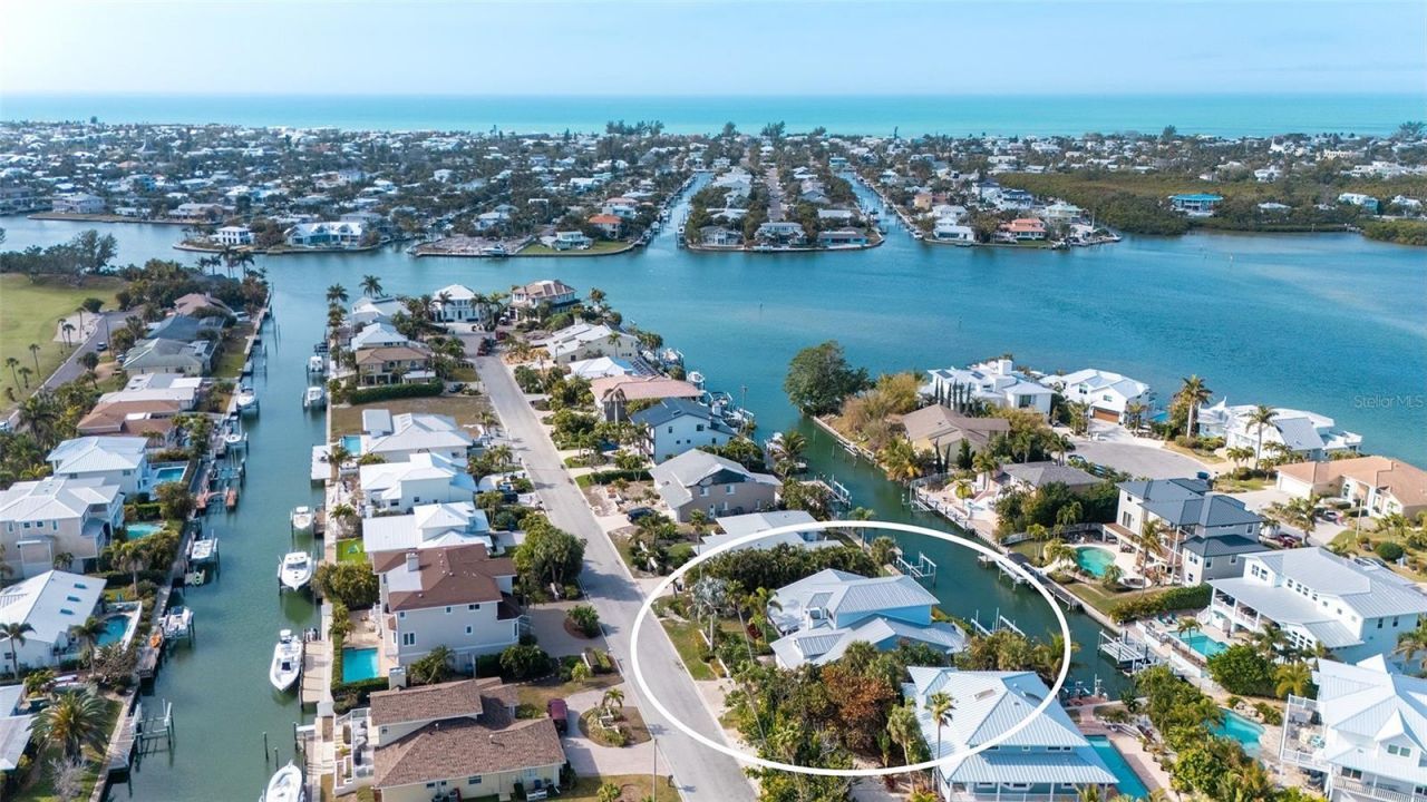 605 N Point Drive, Holmes Beach, FL 34217 Photo