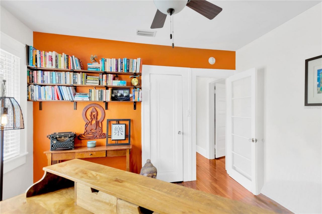 918 24th Avenue N, Saint Petersburg, FL 33704 Photo