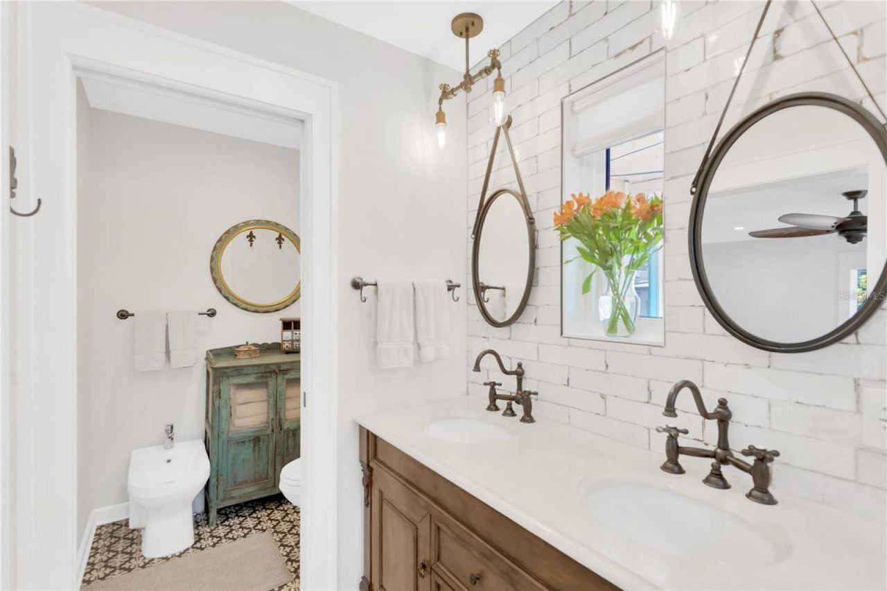 918 24th Avenue N, Saint Petersburg, FL 33704 Photo