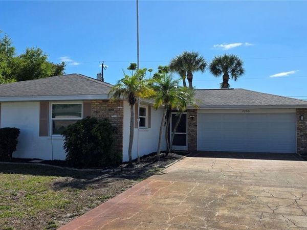 2260 SANDLEWOOD DRIVE, VENICE, FL 34293