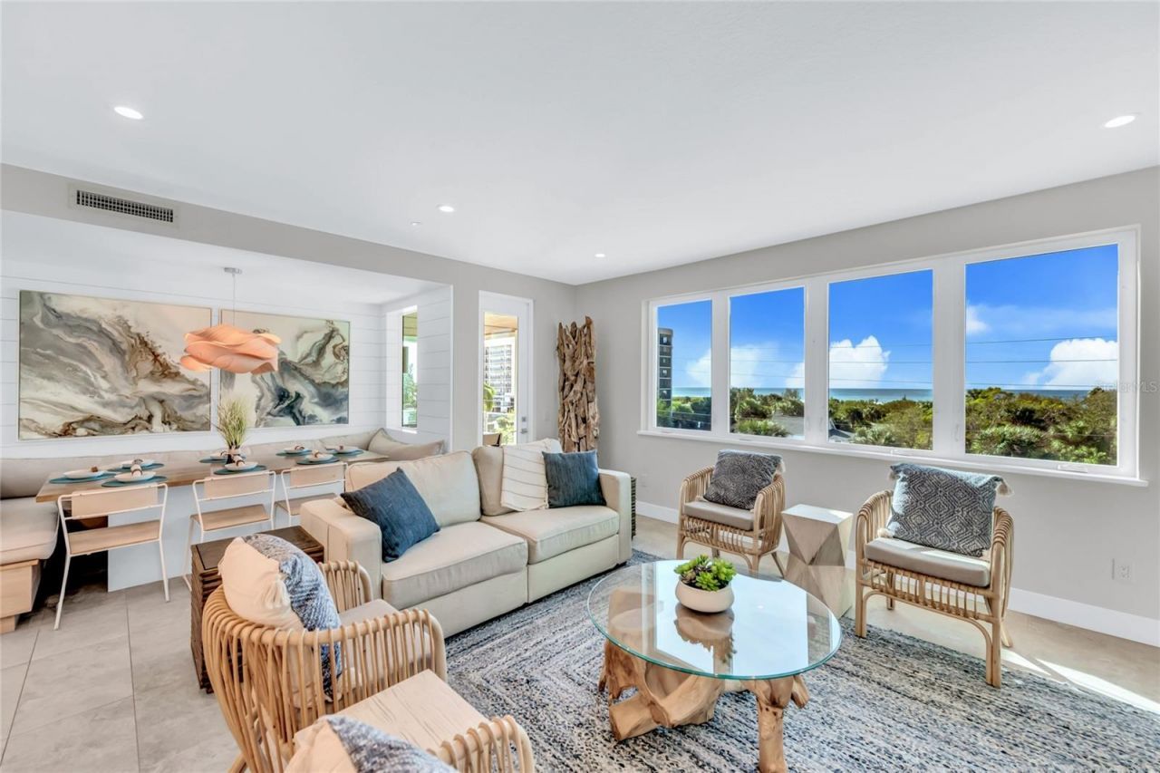 329 Beach Road, Unit B, Sarasota, FL 34242 Photo