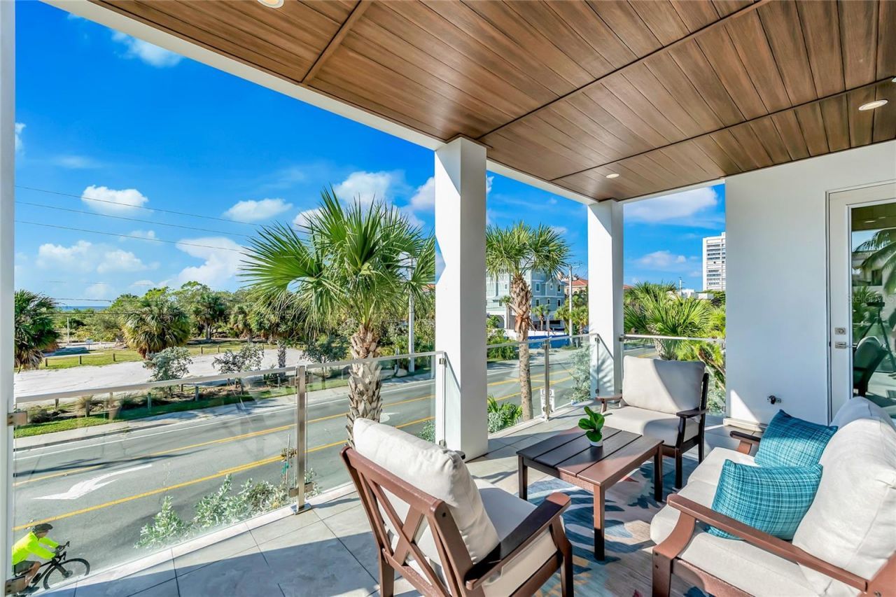 329 Beach Road, Unit B, Sarasota, FL 34242 Photo