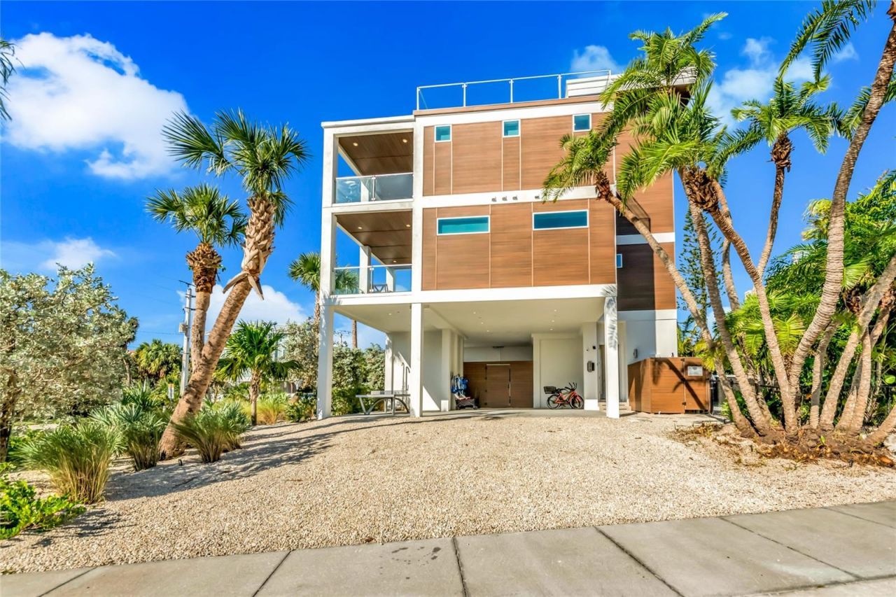 329 Beach Road, Unit B, Sarasota, FL 34242 Photo