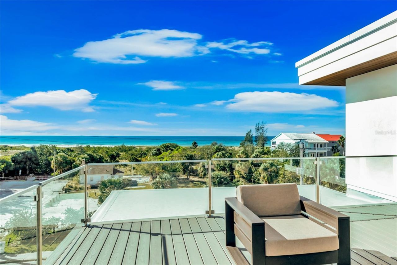 329 Beach Road, Unit B, Sarasota, FL 34242 Photo