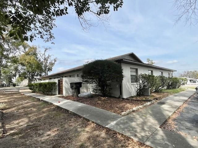 1902 NE 17th Place, Ocala, FL 34470 Photo