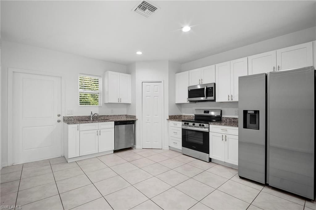 3309 Armstrong Ct , Fort Myers, FL 33916 Photo