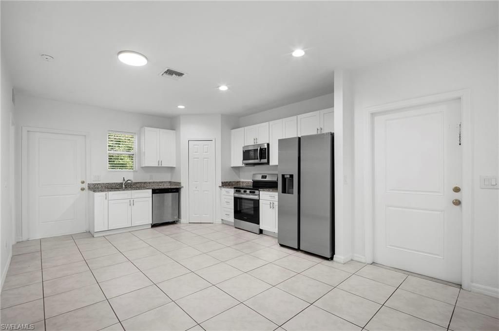 3309 Armstrong Ct , Fort Myers, FL 33916 Photo