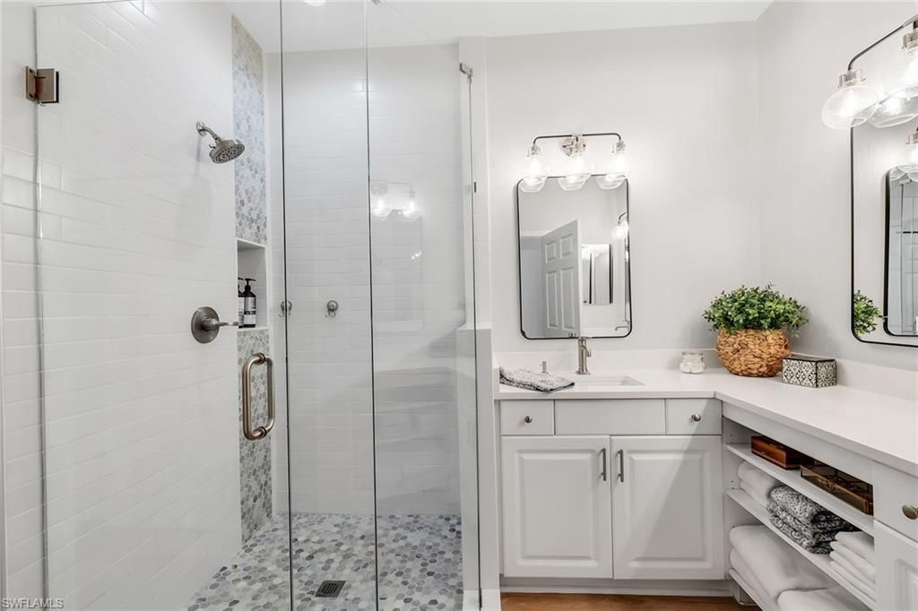 4843 Hampshire Ct, Unit 2-103, Naples, FL 34112 Photo