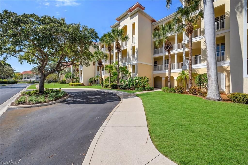 4843 Hampshire Ct, Unit 2-103, Naples, FL 34112 Photo