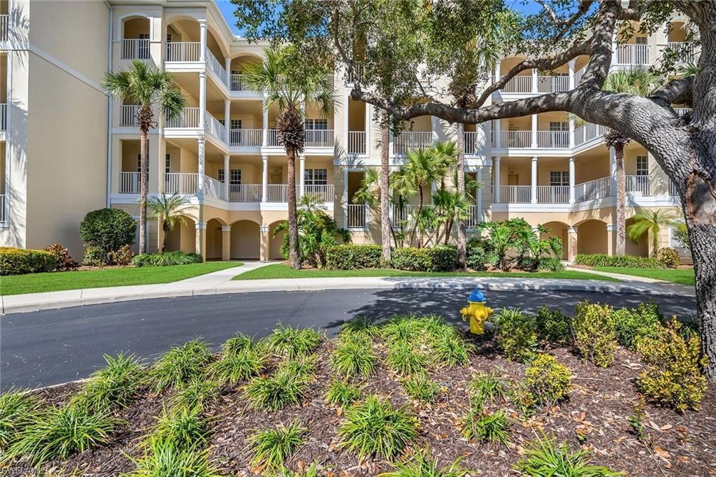 4843 Hampshire Ct, Unit 2-103, Naples, FL 34112 Photo