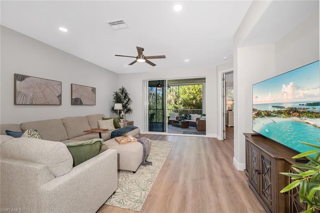 4843 Hampshire Ct, Unit 2-103, Naples, FL 34112 Photo
