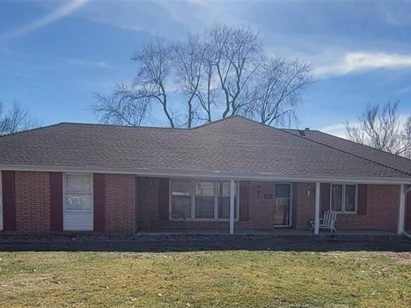 538 Brown Circle Drive, Osawatomie, KS 66064