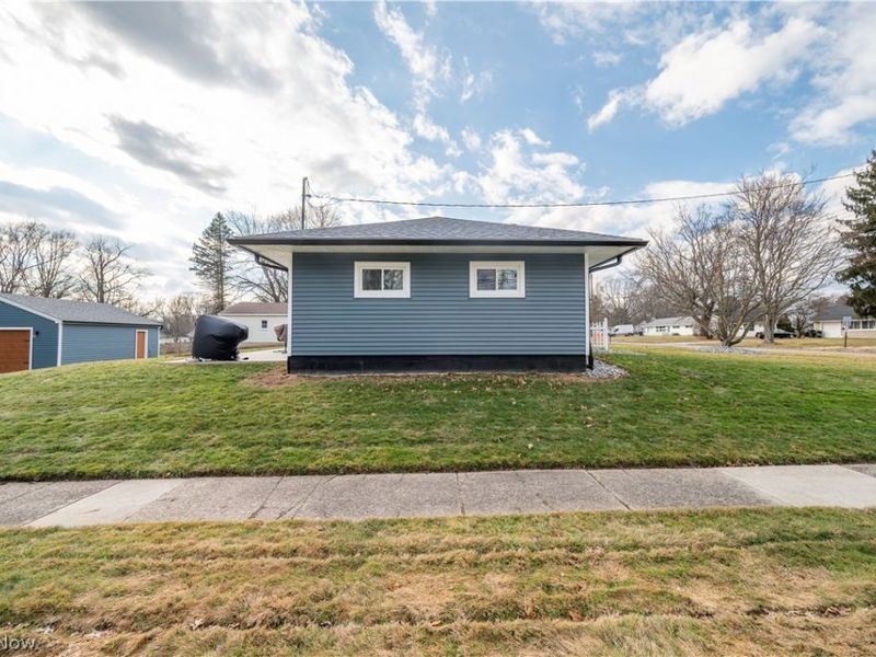 4103 Woodmere Drive, Youngstown, OH 44515 Photo 5