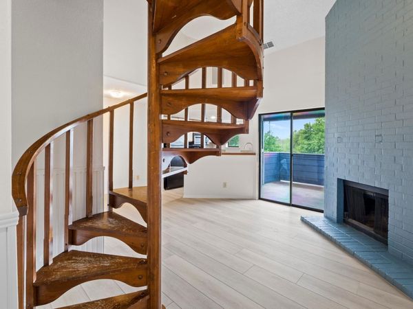 2500 Burleson RD, Unit 221, Austin, TX 78741