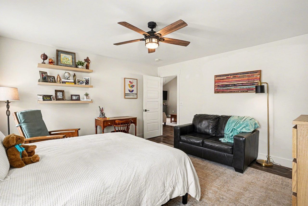 2804 Ivy Glen Dr. Photo 17