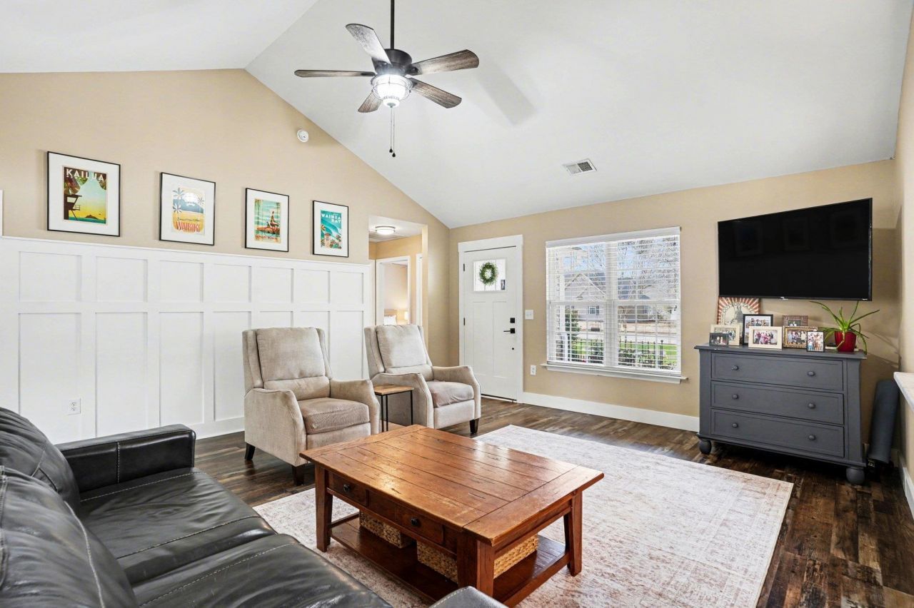 2804 Ivy Glen Dr. Photo 9