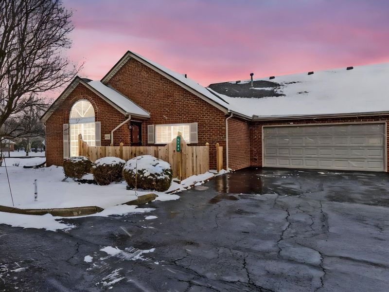 6802 Ridge Rock Drive, Unit 16, New Albany, OH 43054 Photo 28