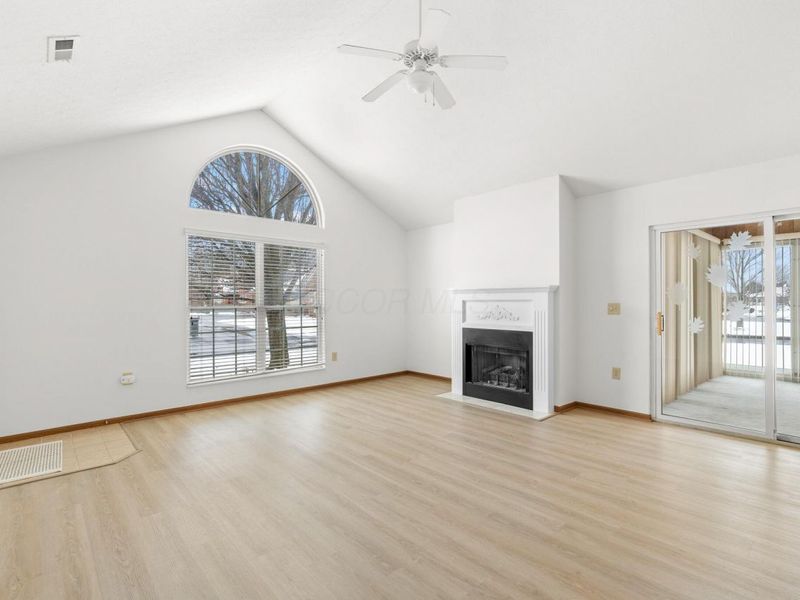 6802 Ridge Rock Drive, Unit 16, New Albany, OH 43054 Photo 5