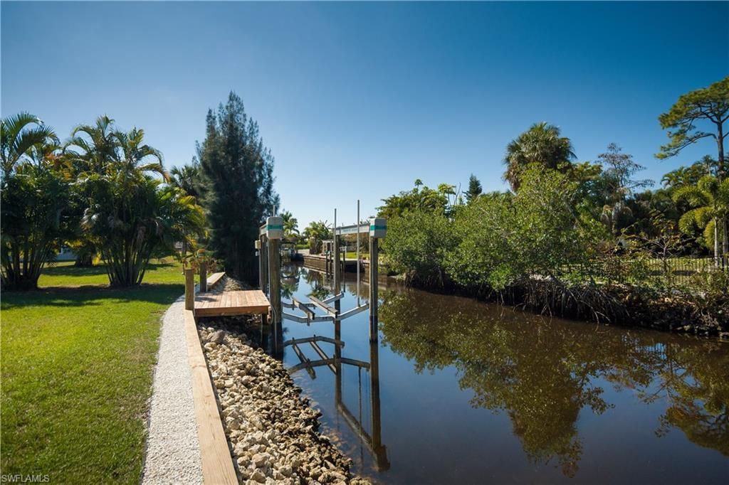 27257 Barbarosa St, Bonita Springs, FL 34135 Photo