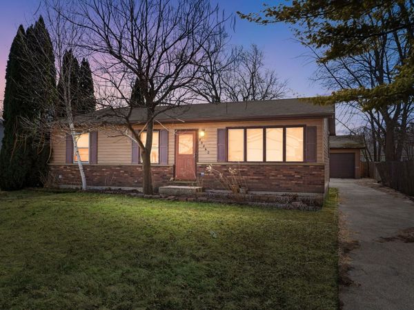 10435 W Chaplin Avenue, Beach Park, IL 60099