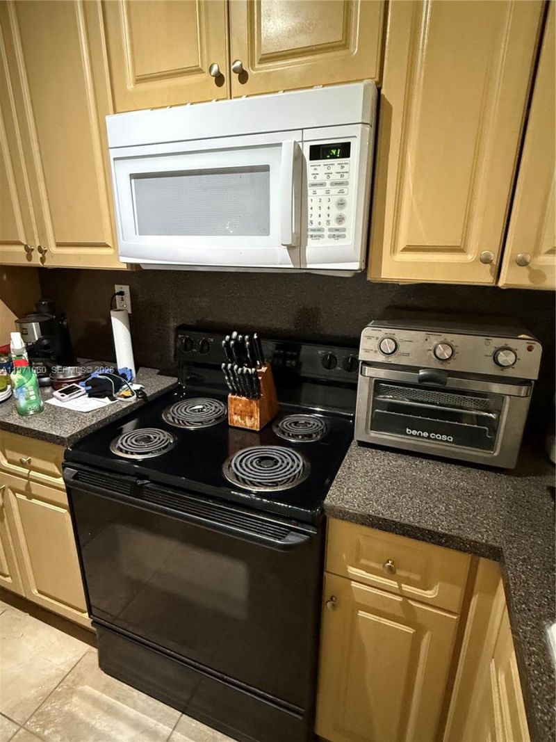 1425 Arthur St, Unit 315B, Hollywood, FL 33020 Photo