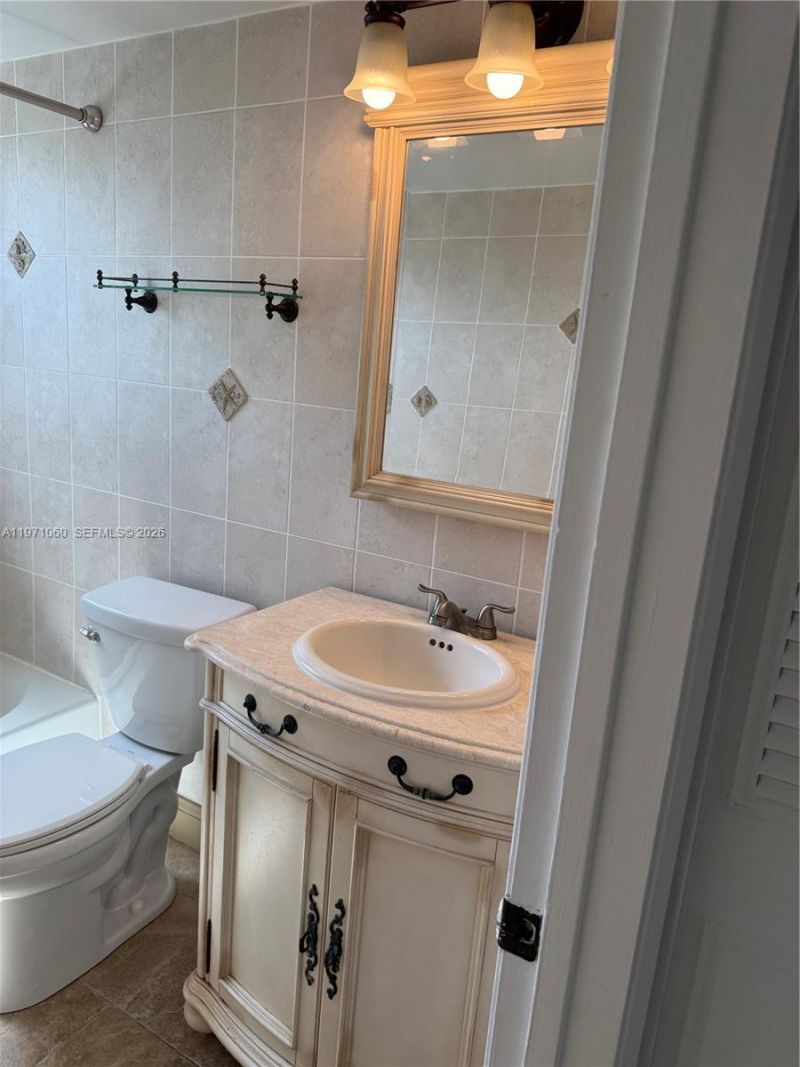 1425 Arthur St, Unit 315B, Hollywood, FL 33020 Photo