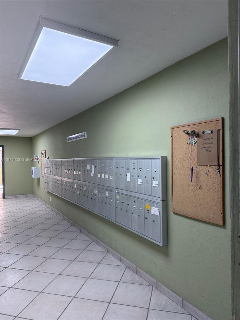 1425 Arthur St, Unit 315B, Hollywood, FL 33020 Photo