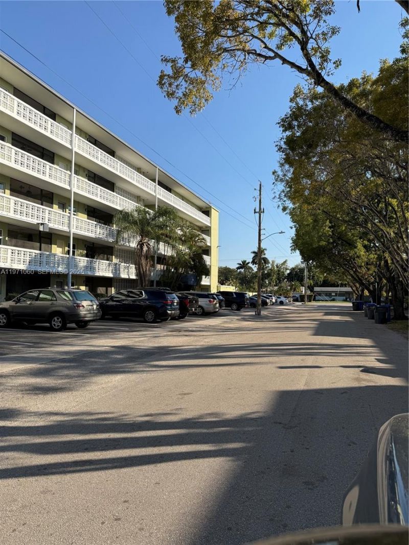 1425 Arthur St, Unit 315B, Hollywood, FL 33020 Photo