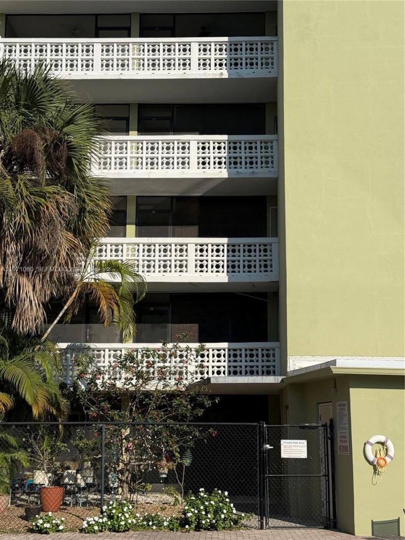 1425 Arthur St, Unit 315B, Hollywood, FL 33020 Photo