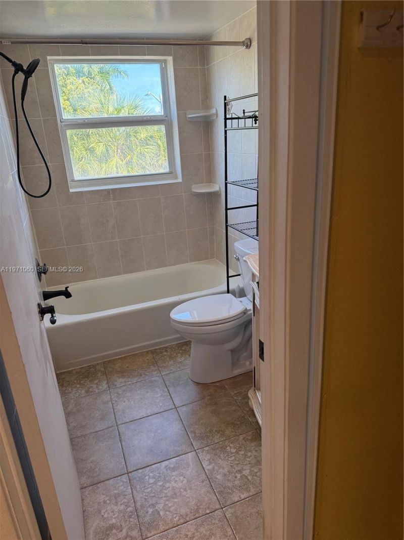 1425 Arthur St, Unit 315B, Hollywood, FL 33020 Photo