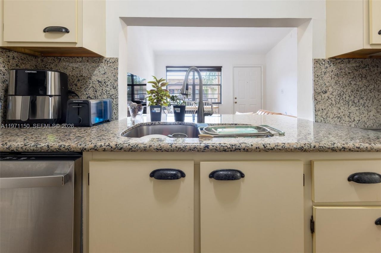 9430 Boca Cove Cir, Unit 210, Boca Raton, FL 33428 Photo