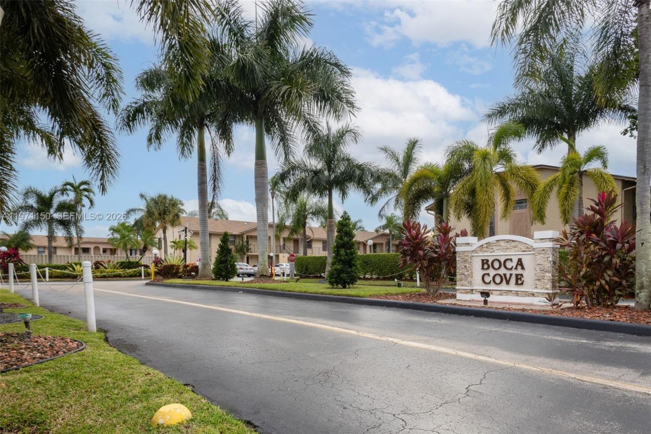 9430 Boca Cove Cir, Unit 210, Boca Raton, FL 33428 Photo