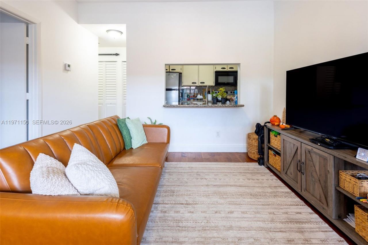 9430 Boca Cove Cir, Unit 210, Boca Raton, FL 33428 Photo