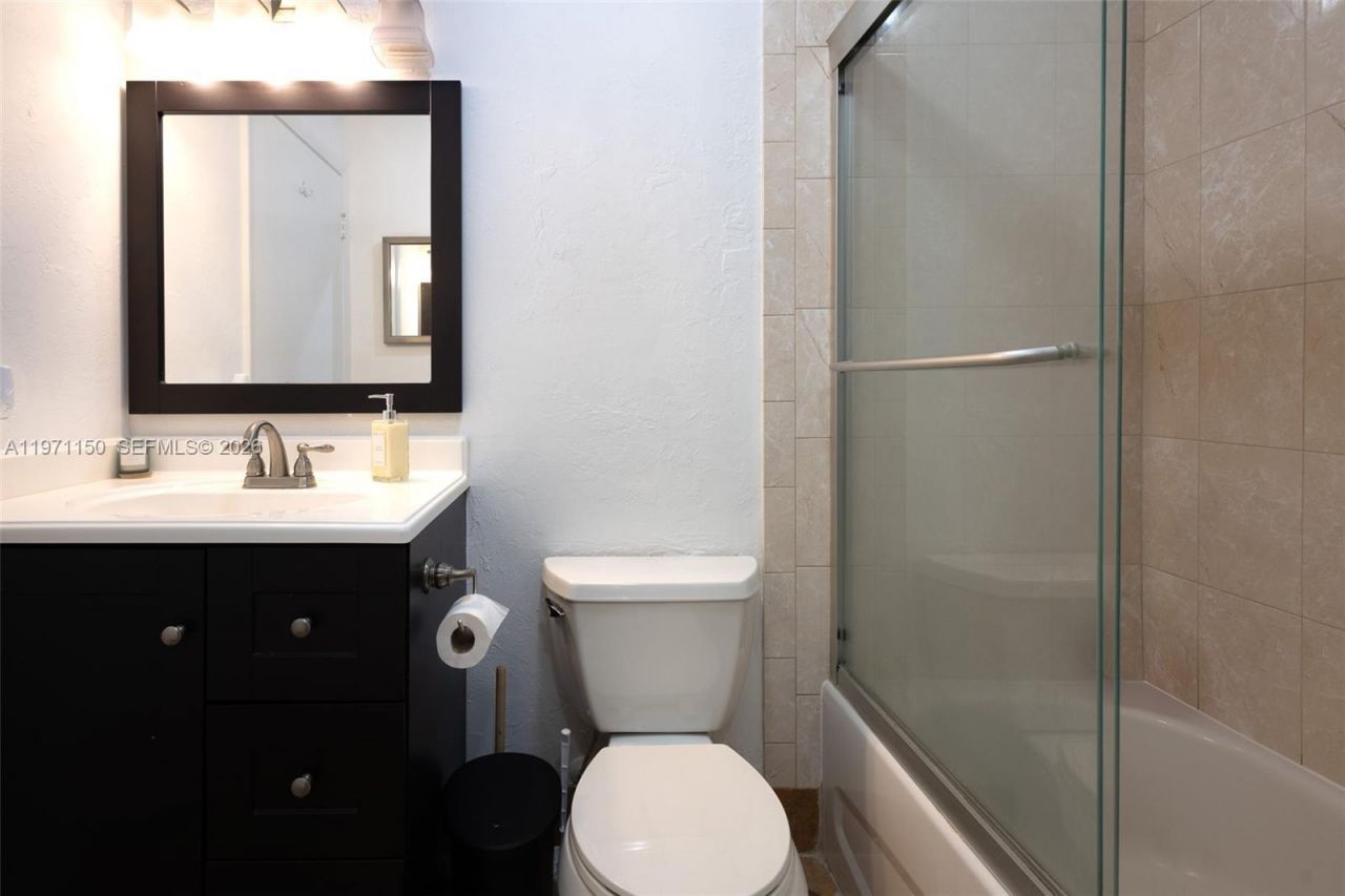 9430 Boca Cove Cir, Unit 210, Boca Raton, FL 33428 Photo