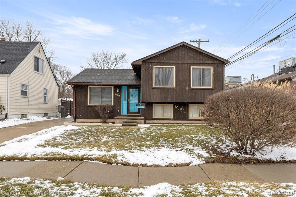 18875 Poinciana, Redford Township, MI 48240 Main Photo