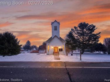 2450 N Lakeshore Road, Forester Twp, MI 48419