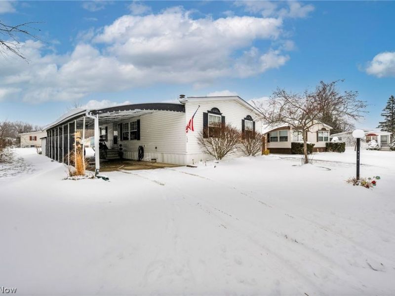 27202 Cook Road, Unit 132, Olmsted Township, OH 44138 Photo 3