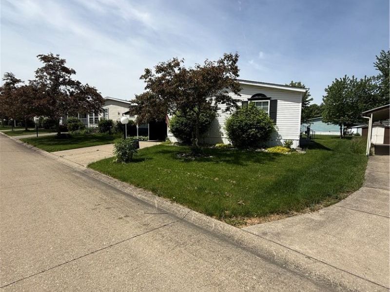 27202 Cook Road, Unit 132, Olmsted Township, OH 44138 Photo 4