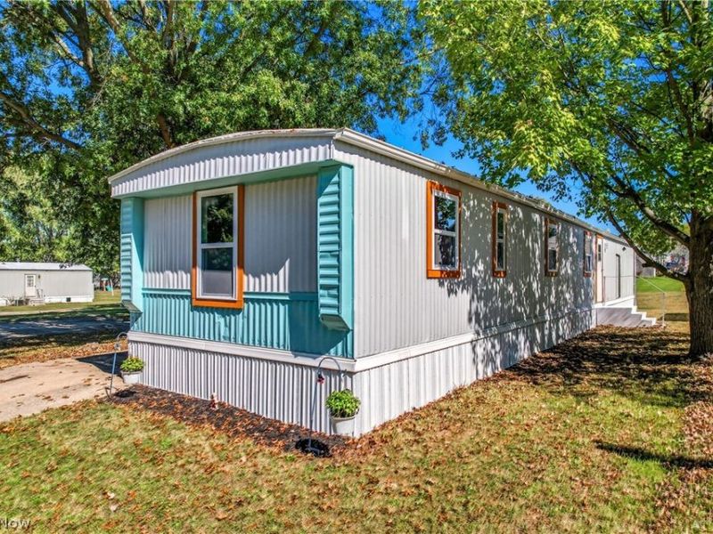 12205 Goshen Road, Unit 56, Salem, OH 44460 Photo 1