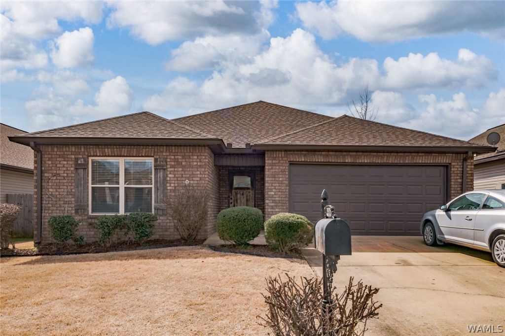 335 Old Bridge Road, Tuscaloosa, AL 35405 Main Photo