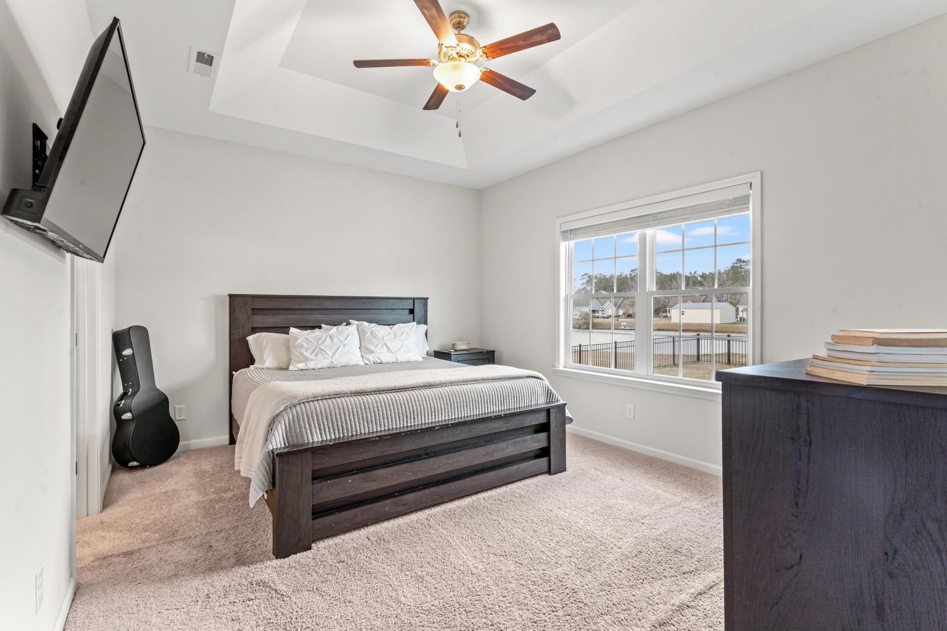 380 Rose Ave. Photo 14