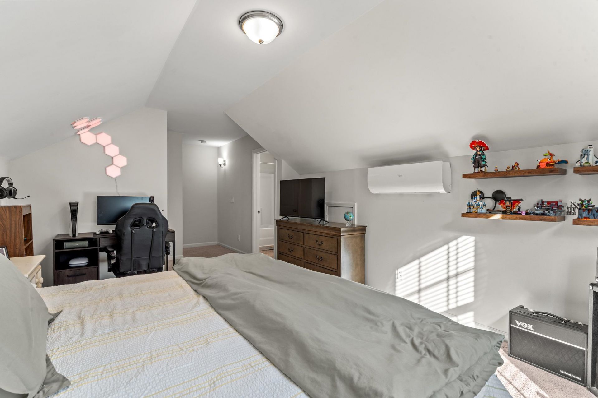 380 Rose Ave. Photo 26